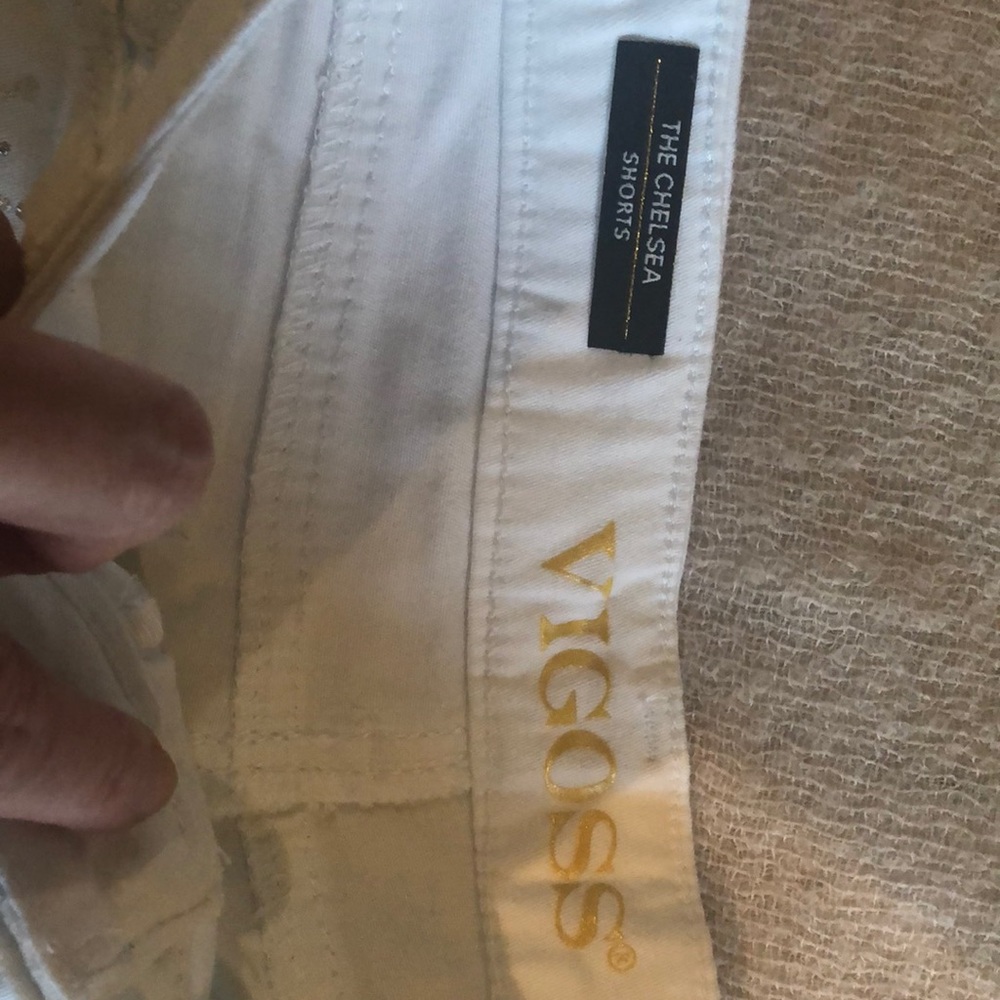 Shorts - Picture 4 of 4